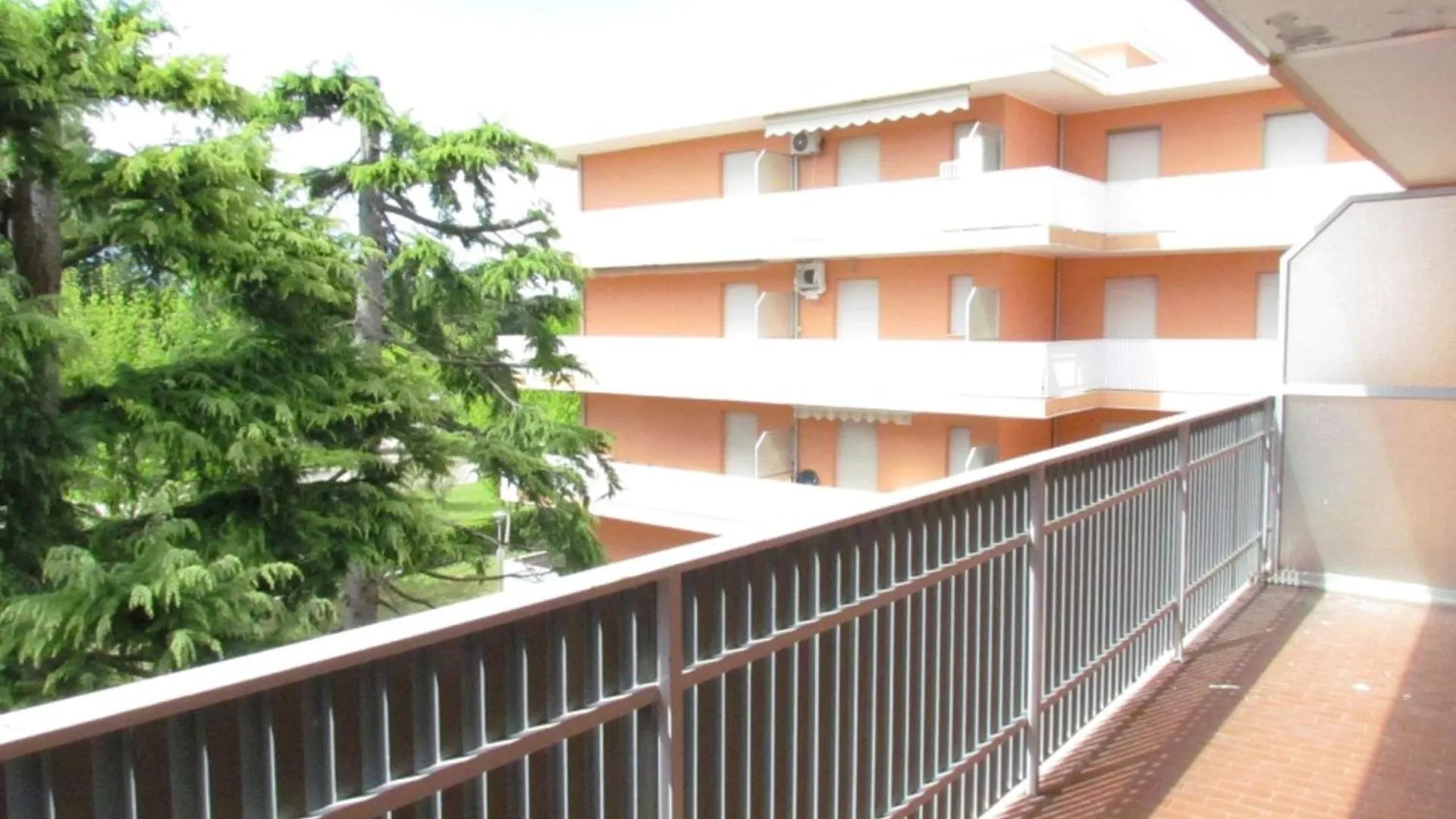 Vibrant Apartment In A Pool Paradise Bibione